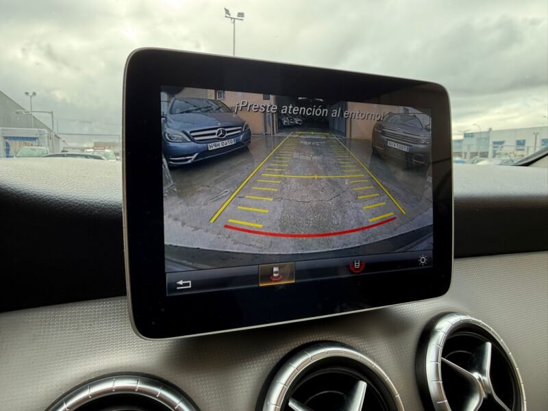 MERCEDES-BENZ CLA 180D 1.5L 110CV